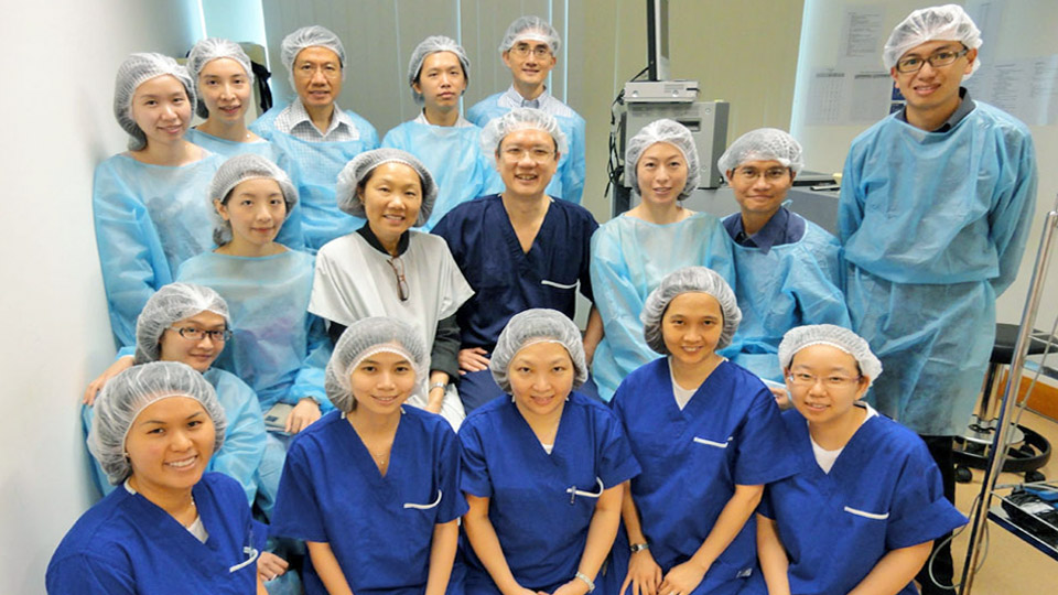 2010_03_27_st_teresas_hospital_eye_and_refractive_surgery_centre_hongkong_doctors.jpg